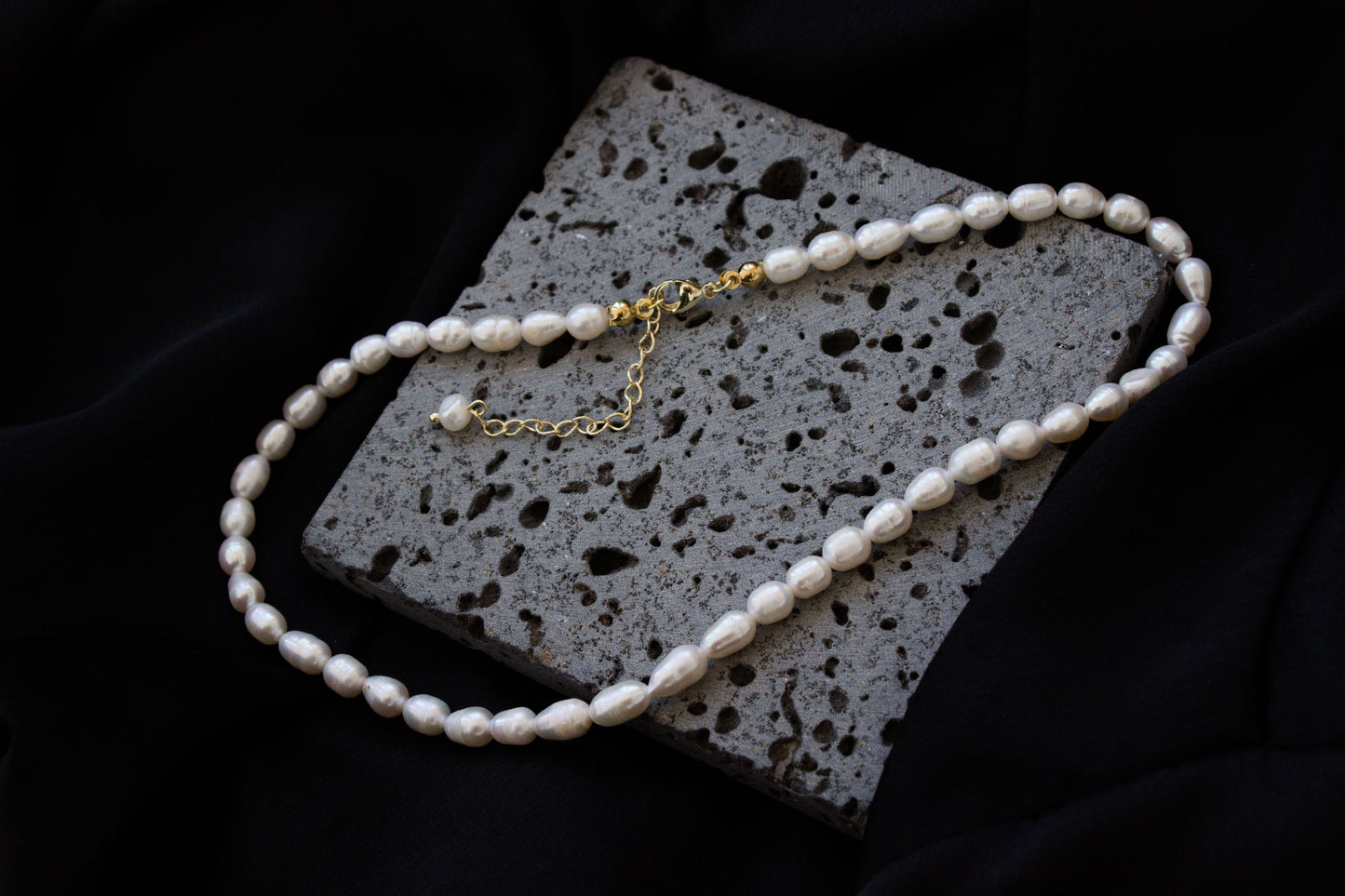 Iris Pearl Necklace